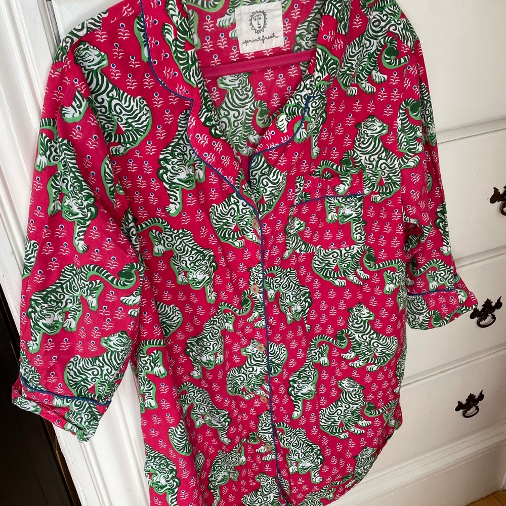 Printfresh Tiger Queen pink sleep shirt